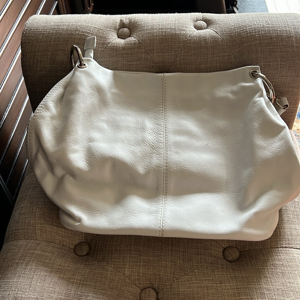 Handbag - Picture 2 of 4